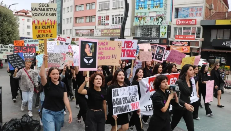 Bolu’da Kadın Cinayetlerine Protesto Gösterisi